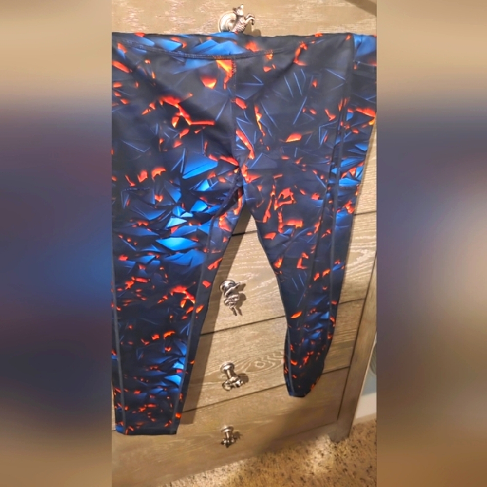 Constantly Varied Gear Capri Length Leggings